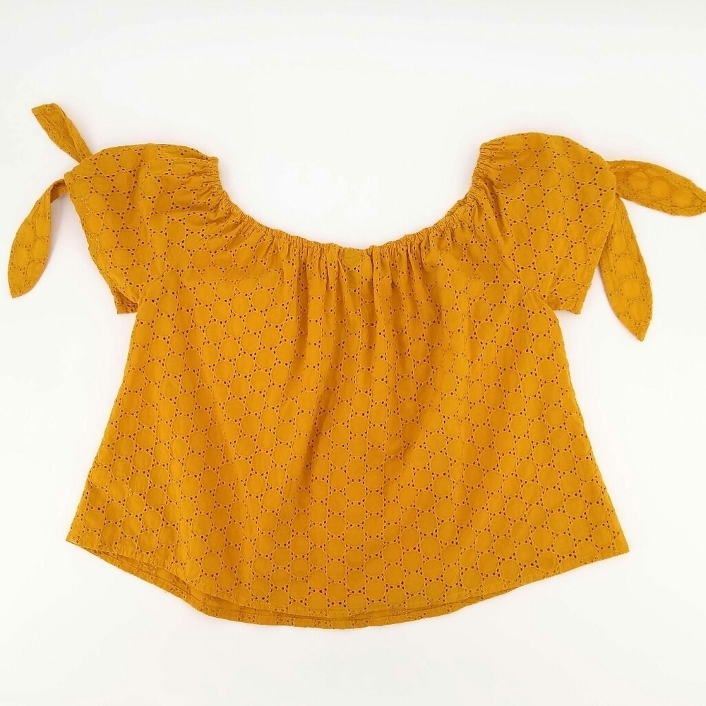 UNIV. THREAD Mustard Eyelet Peasant Crop Top - Picture 3 of 10